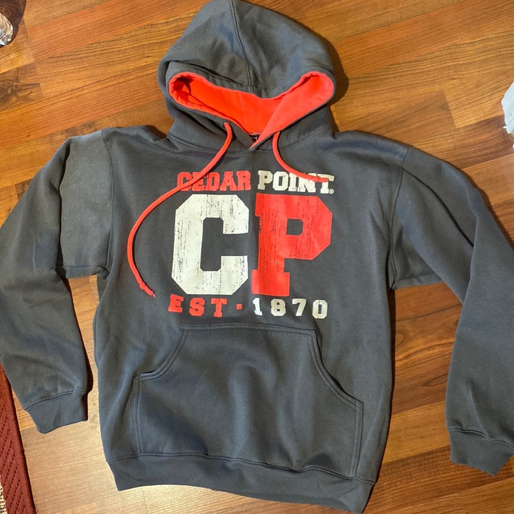 Sweatshirt